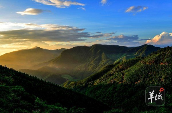 双盈策略 云浮郁南国庆中秋嘉年华：9天狂欢融合声光艺术与非遗魅力